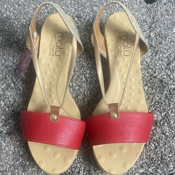 Malu Super Comfort Wedge Sandals sz 9 NWT Natural Massage Impact Absorbing - Picture 1 of 7